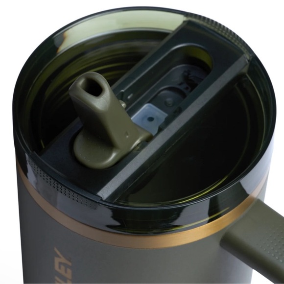 🎉LAST PIECE🎉Stanley 40oz. Quencher ProTour Flip Straw Tumbler Cypress - Picture 10 of 11
